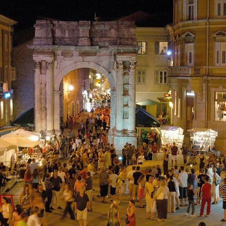 Apartment Danijela I Pula Zewnętrze zdjęcie