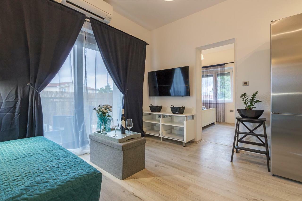 Apartment Danijela I Pula Zewnętrze zdjęcie