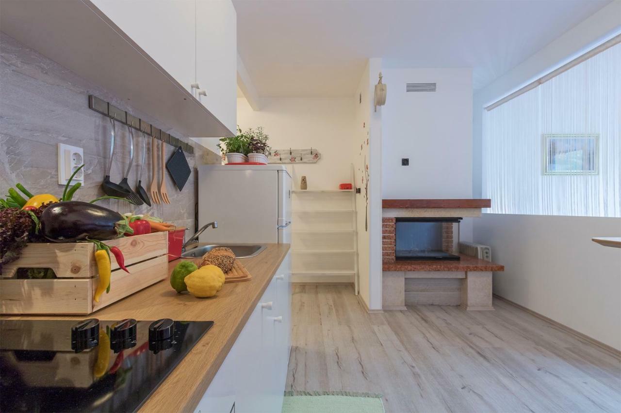Apartment Danijela I Pula Zewnętrze zdjęcie